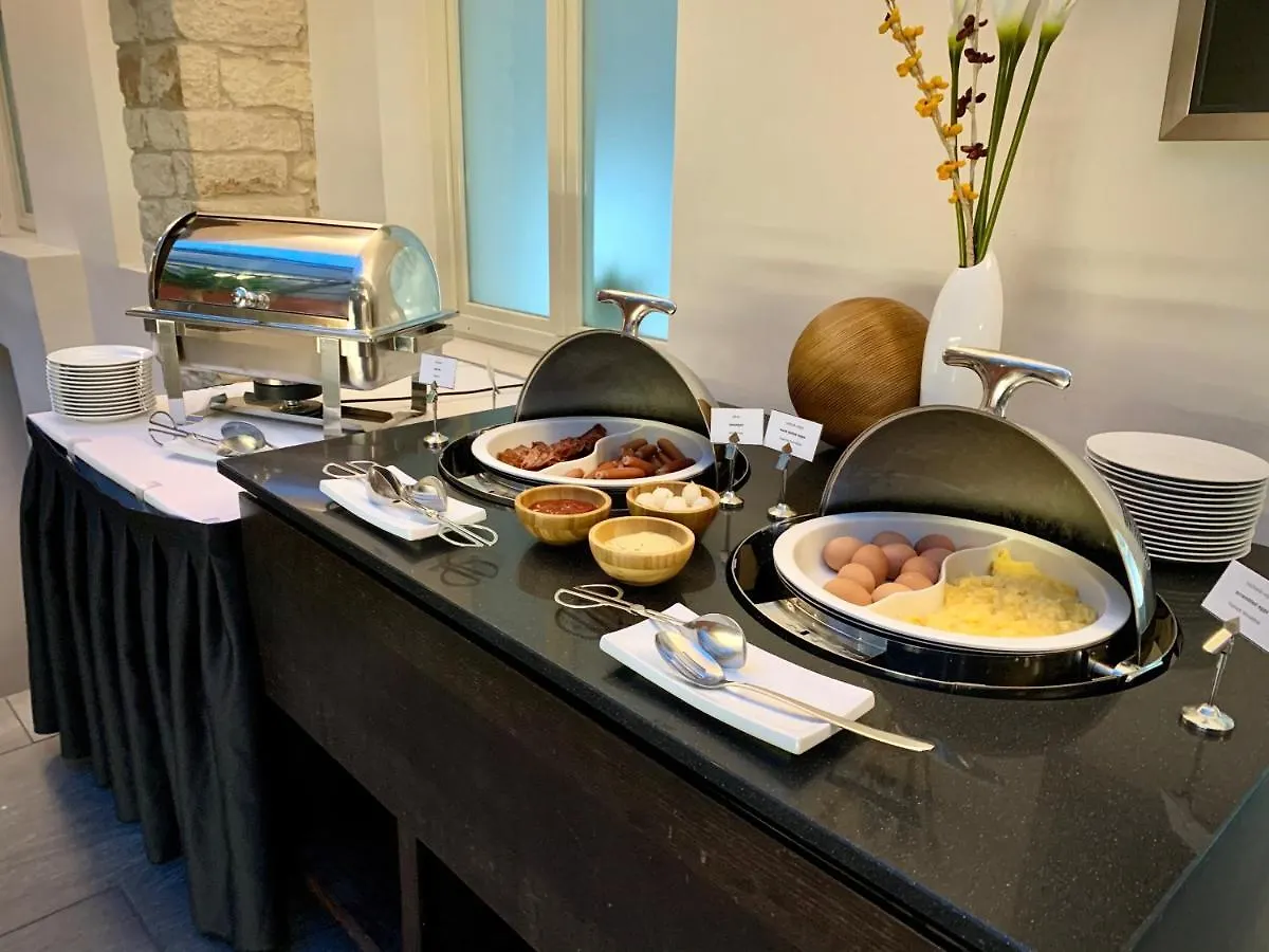 Aparthotel Golden Angel Suites By Adrez Prague