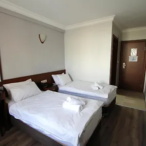 https://lyon-hotel.istanbul-turkeyhotels.com