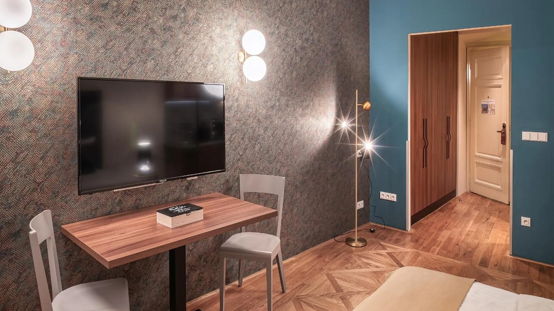 Golden Angel Suites By Adrez Prague 4*,