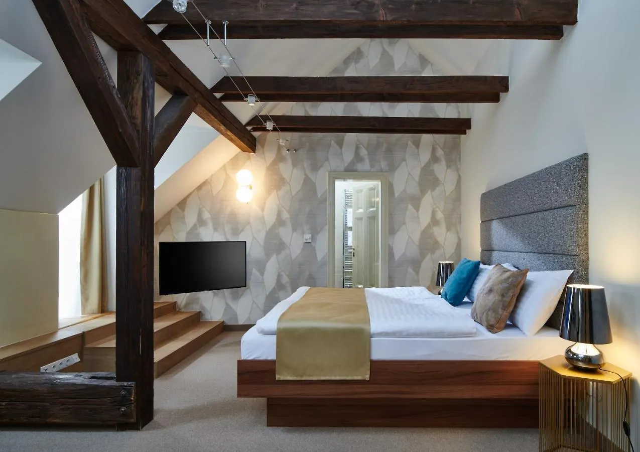 Golden Angel Suites By Adrez Prague