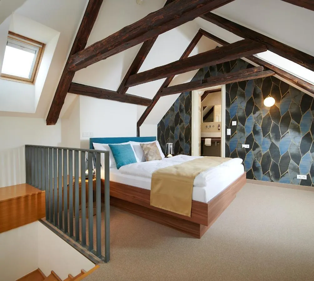 Golden Angel Suites By Adrez Prague