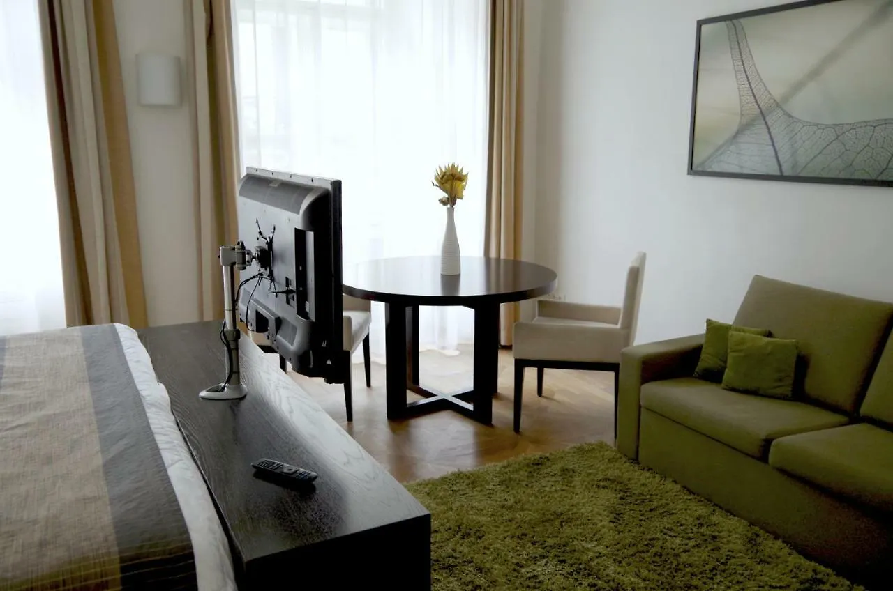 Golden Angel Suites By Adrez Prague Aparthotel