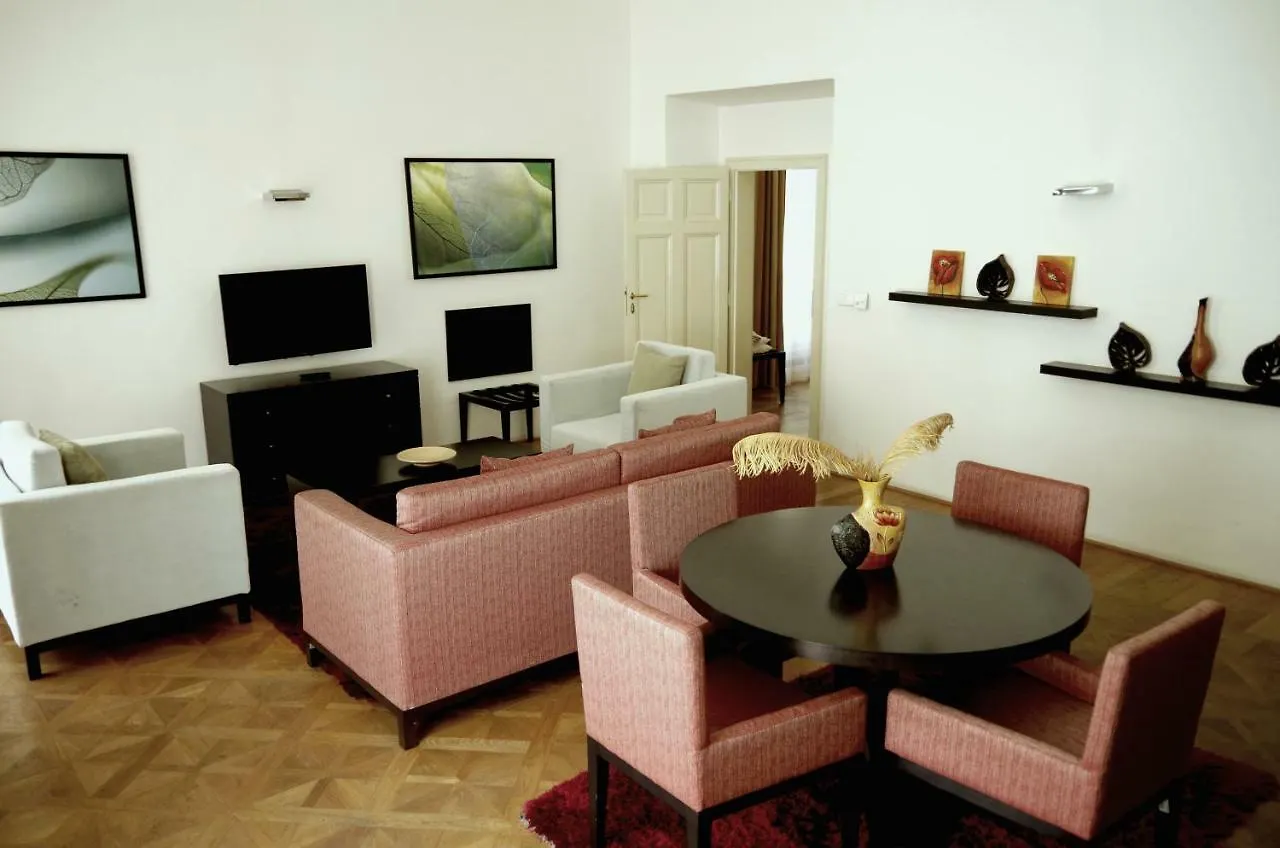 Golden Angel Suites By Adrez Prague Aparthotel