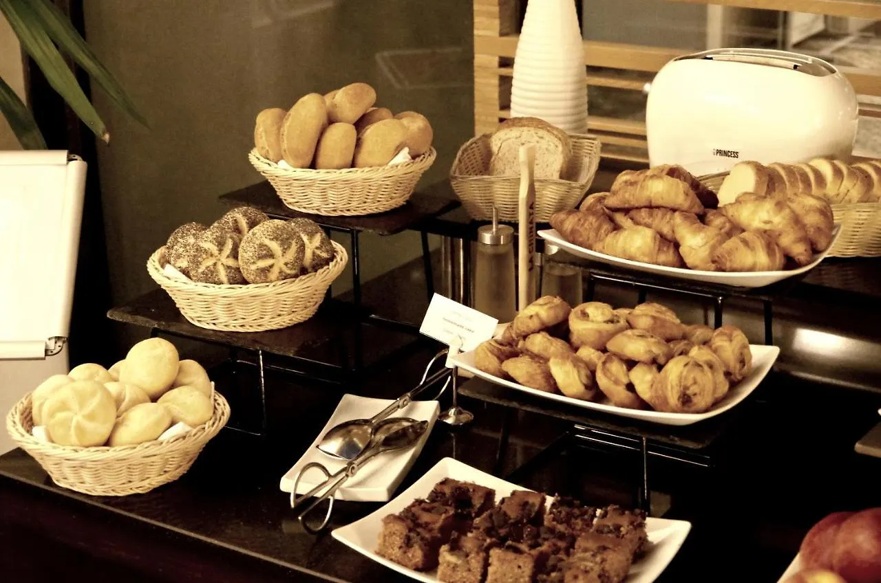 Aparthotel Golden Angel Suites By Adrez Prague