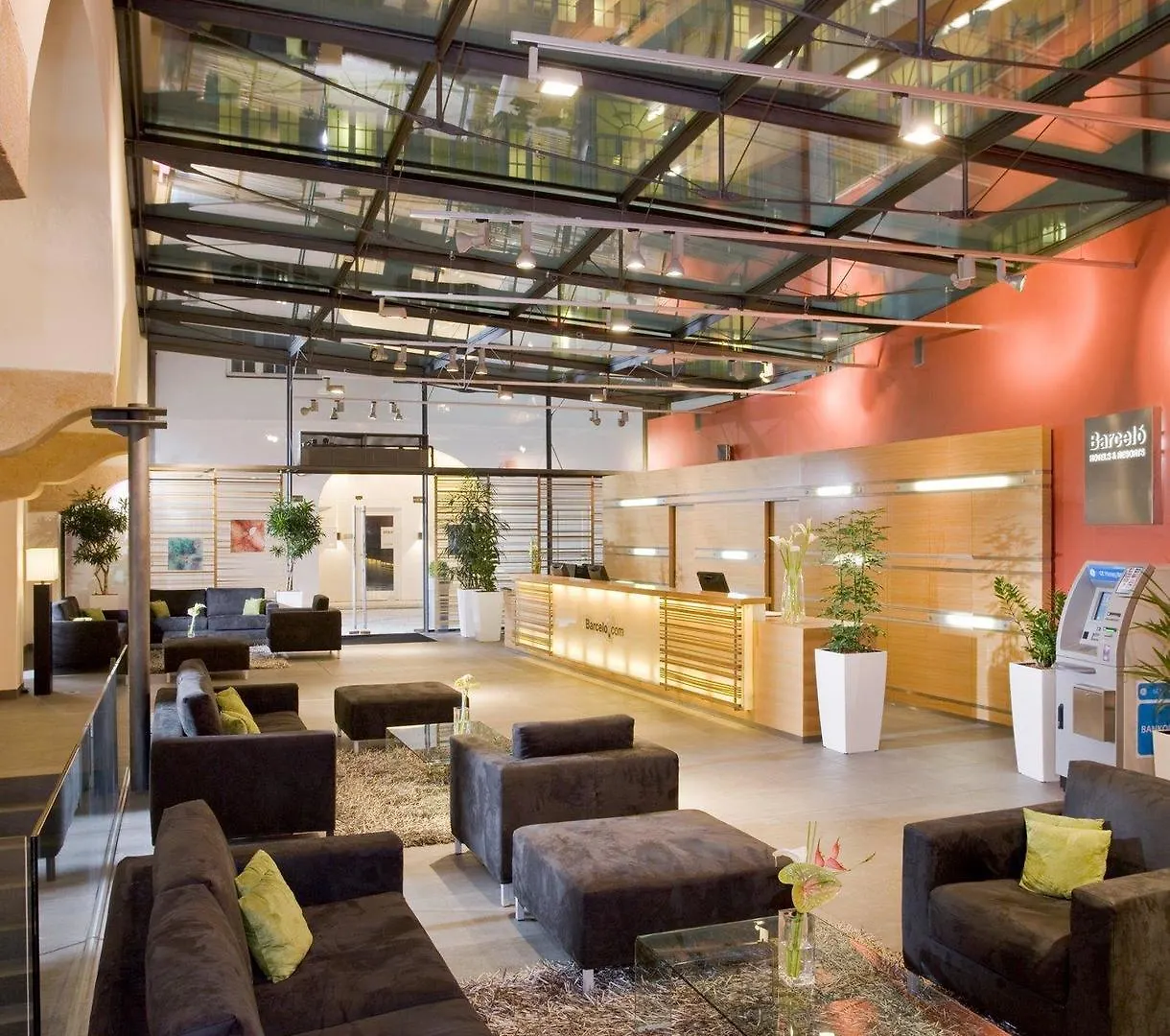 Apart-hotel Golden Angel Suites By Adrez Praga