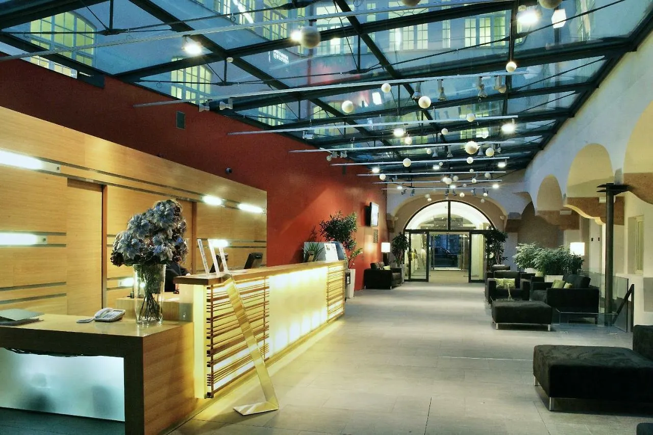 Hotel apartamentowy Golden Angel Suites By Adrez Praga